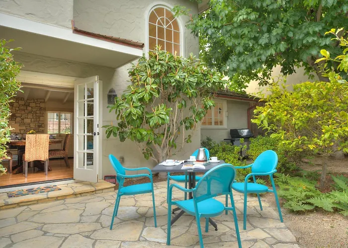 3936 Coastal Cottage