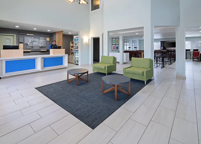 Holiday Inn Express & Suites Watsonville By Ihg